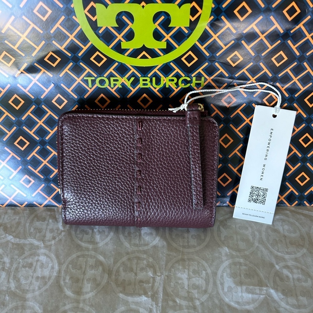 Tory Burch McGraw Bifold Wallet Wine - Picture 10 of 13